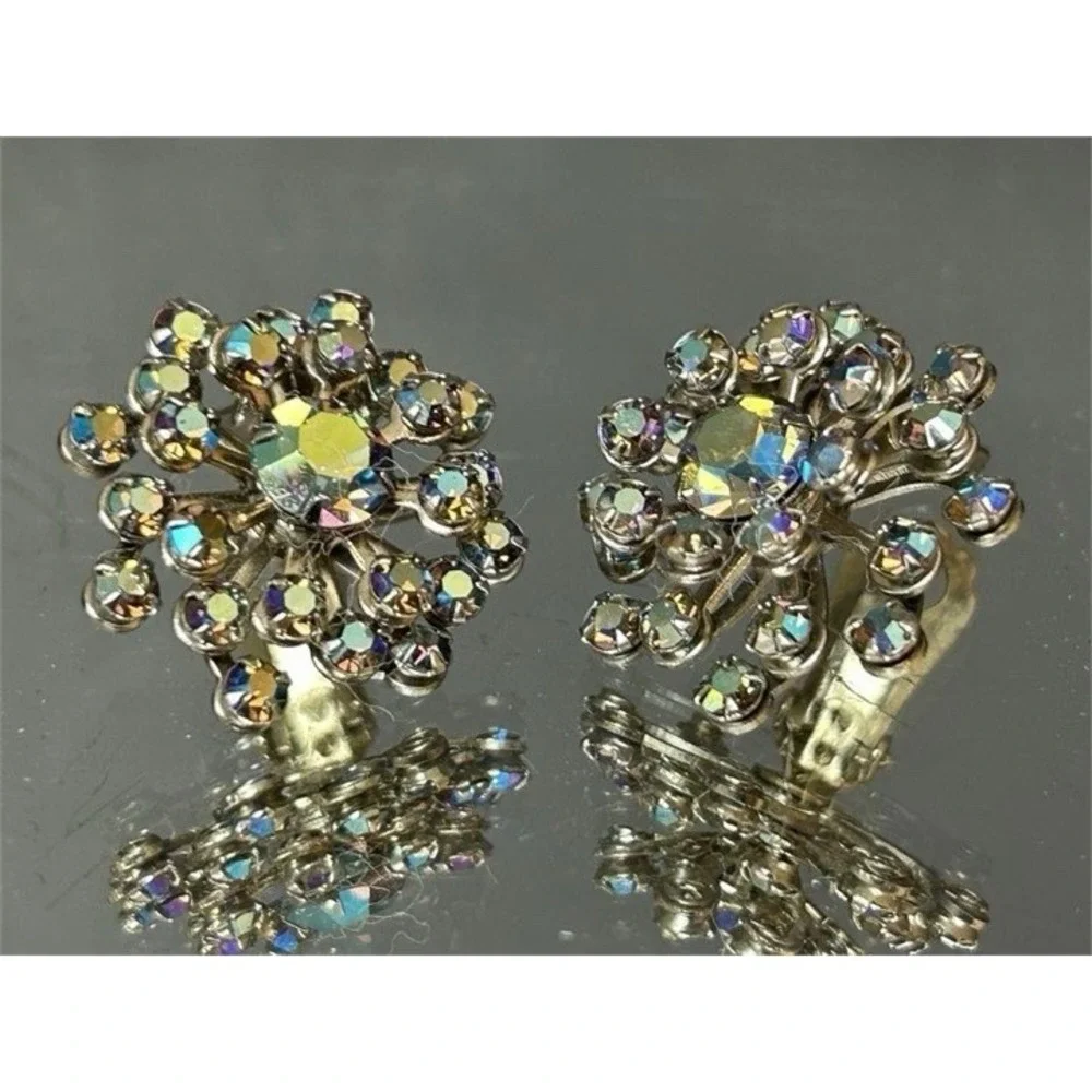 WOWOW Vintage 1950's XX Sparkling Rhinestone Flower Clip Earrings